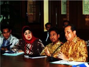 Penyerahan roadmap Kadin kepada pemerintah, dihadiri pula oleh Ketua Kadin Bpk MS Hidayat